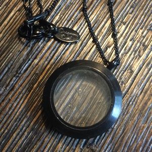 OO black medium locket with chain